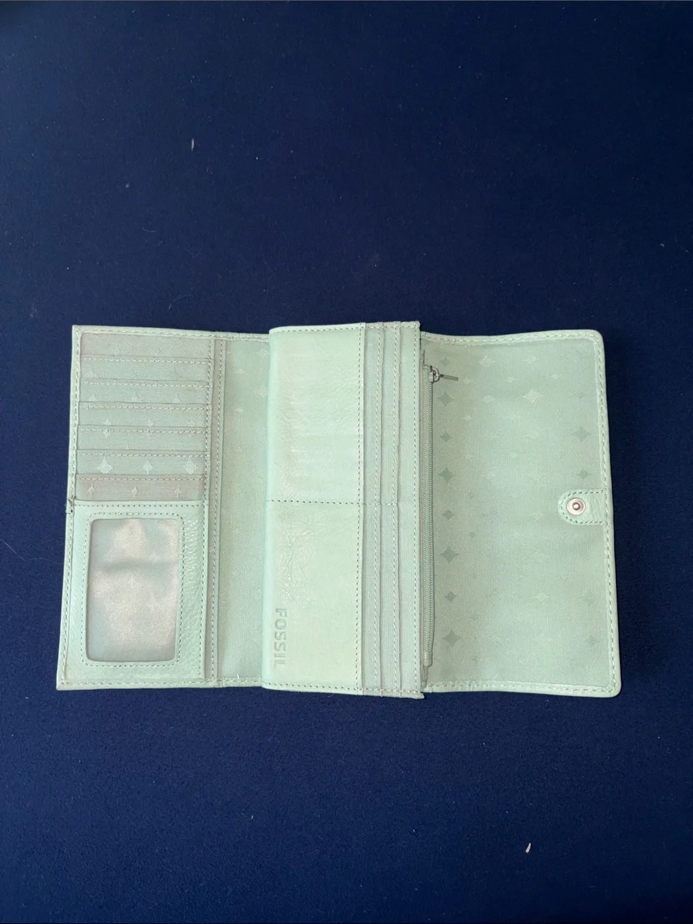 Fossil Mint Green Leather Bifold Wallet with Silver Zipper - Picture 3 of 4